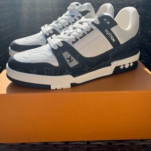 LV Trainers Black Sz. 12